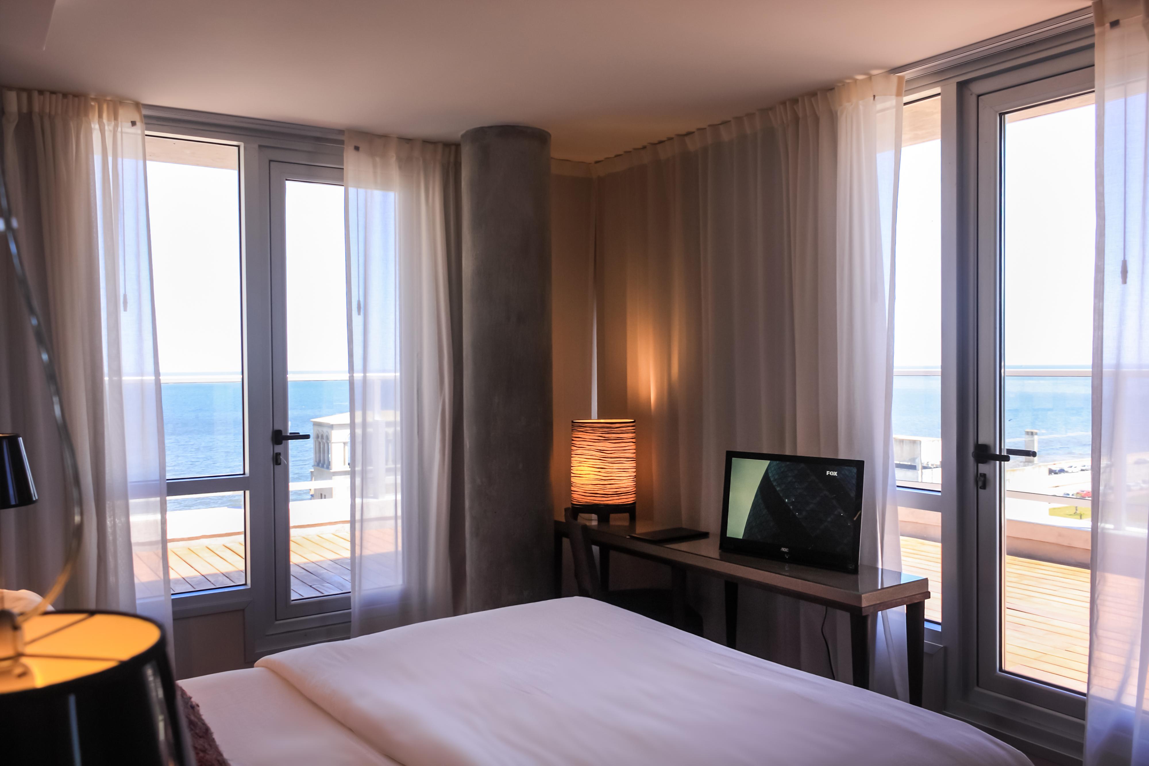 Axsur Design Hotel Montevideo Exterior photo